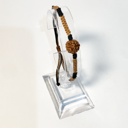 Макраме гривна с Рудракша | Photon Jewelry